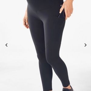 Fabletics Pureluxe 7/8 Maternity leggings